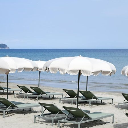 Hotel Windsor Laigueglia Exteriör bild
