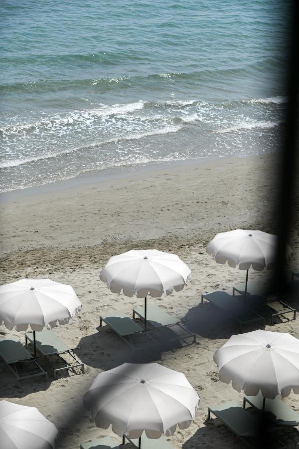 Hotel Windsor Laigueglia Exteriör bild